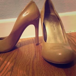 Jessica Simpson Rounded Toe Camel Pumps